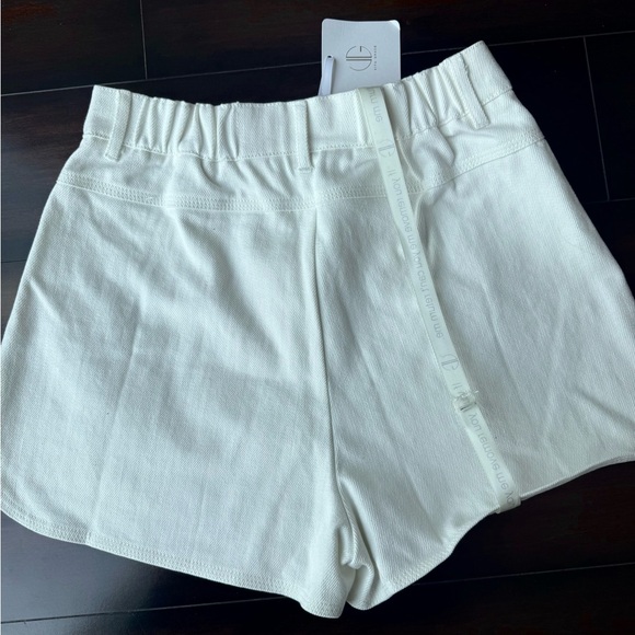 VITA GRACE | SUZIE SUMMER DAY DENIM SHORT | WHITE - Picture 8 of 8